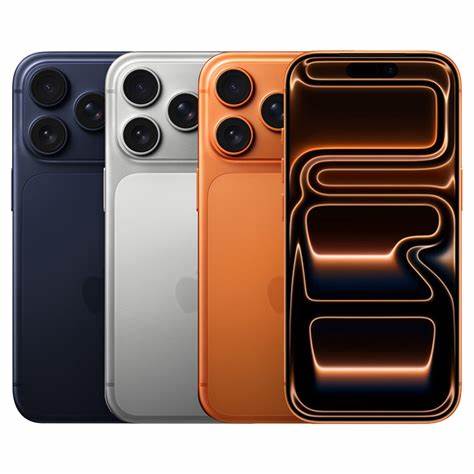 https://cdsassets.apple.com/live/7WUAS350/images/tech-specs/iphone-17-pro-17-pro-max-hero.png